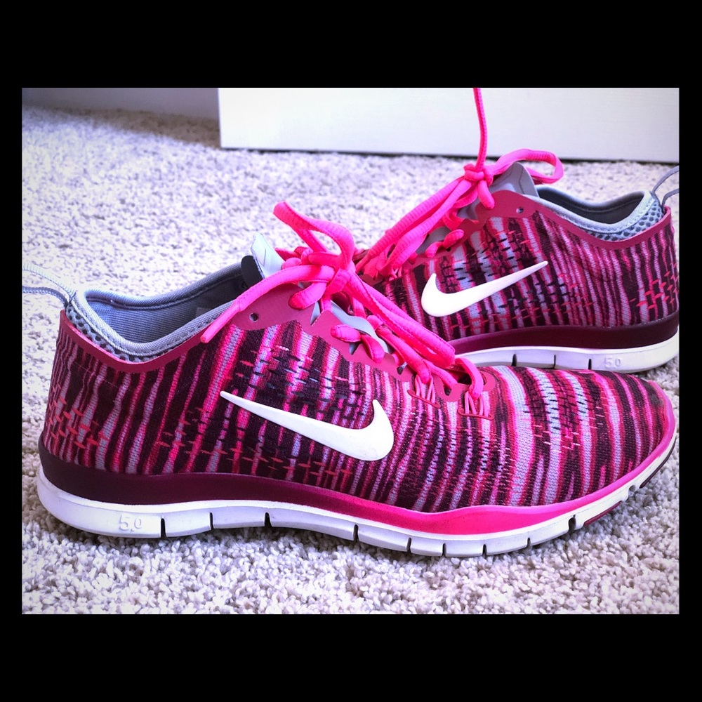 Nike running/training sneakers